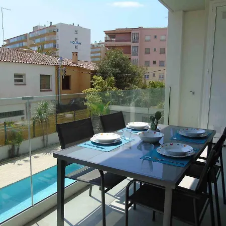 아파트 Proche Avec Piscine *