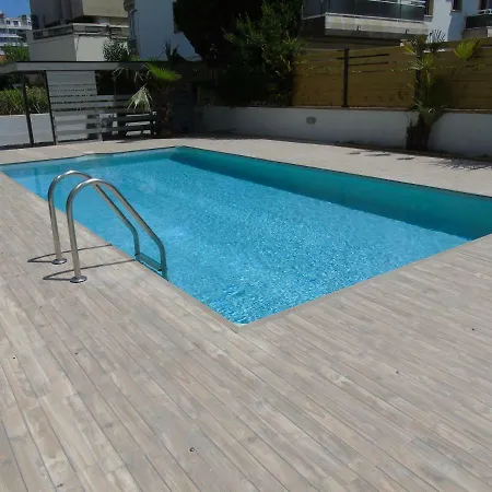 Proche Avec Piscine 아파트 *