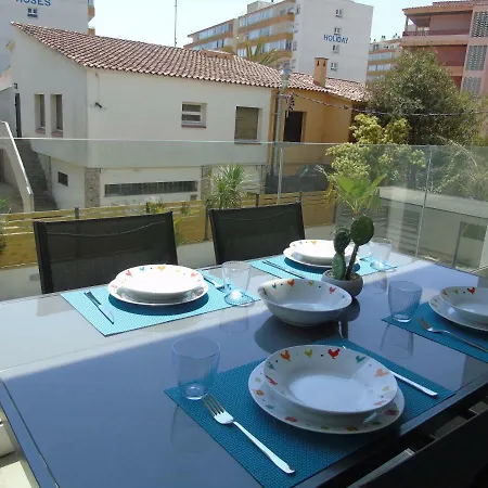 Proche Avec Piscine 아파트 *